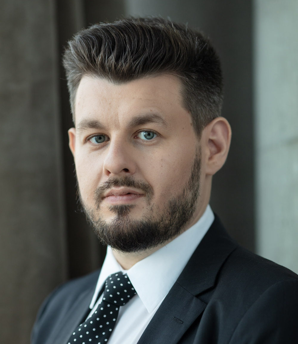 dr Maciej Pisz dr Maciej Pisz